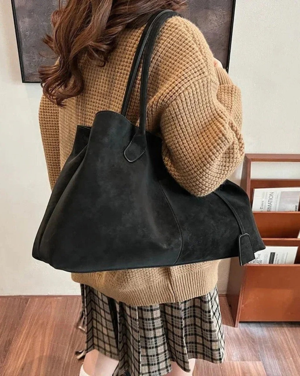 Mara Tote | Stylish companion for work & leisure