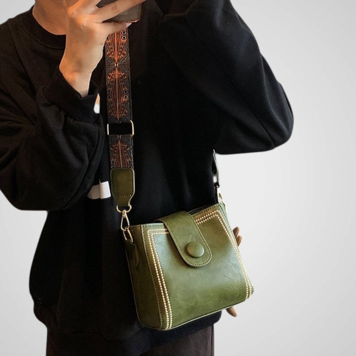 Urine | Retro Bag with Adjustable Wide Shoulder Strap